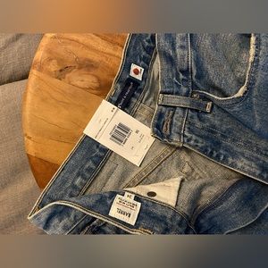Levi’s made & crafted barrel crop jeans size 24 NWT